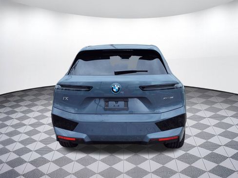 Used 2025 BMW iX xDrive50 w/ Premium Package image 7