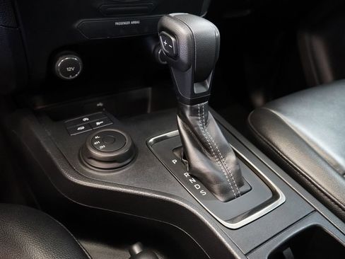 Used 2020 Ford Ranger XL w/ Equipment Group 101A Mid image 9