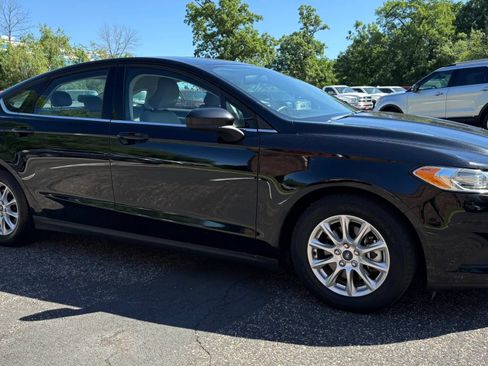 Used 2016 Ford Fusion S FWD image 12