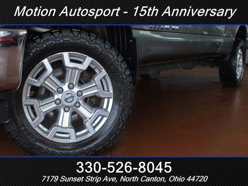 Used 2016 Nissan Titan SV image 43