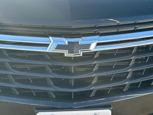 Used 2024 Chevrolet Equinox LS image 44