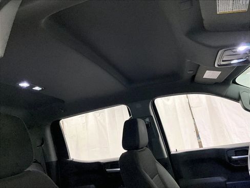 Used 2024 Chevrolet Silverado 1500 Custom image 21