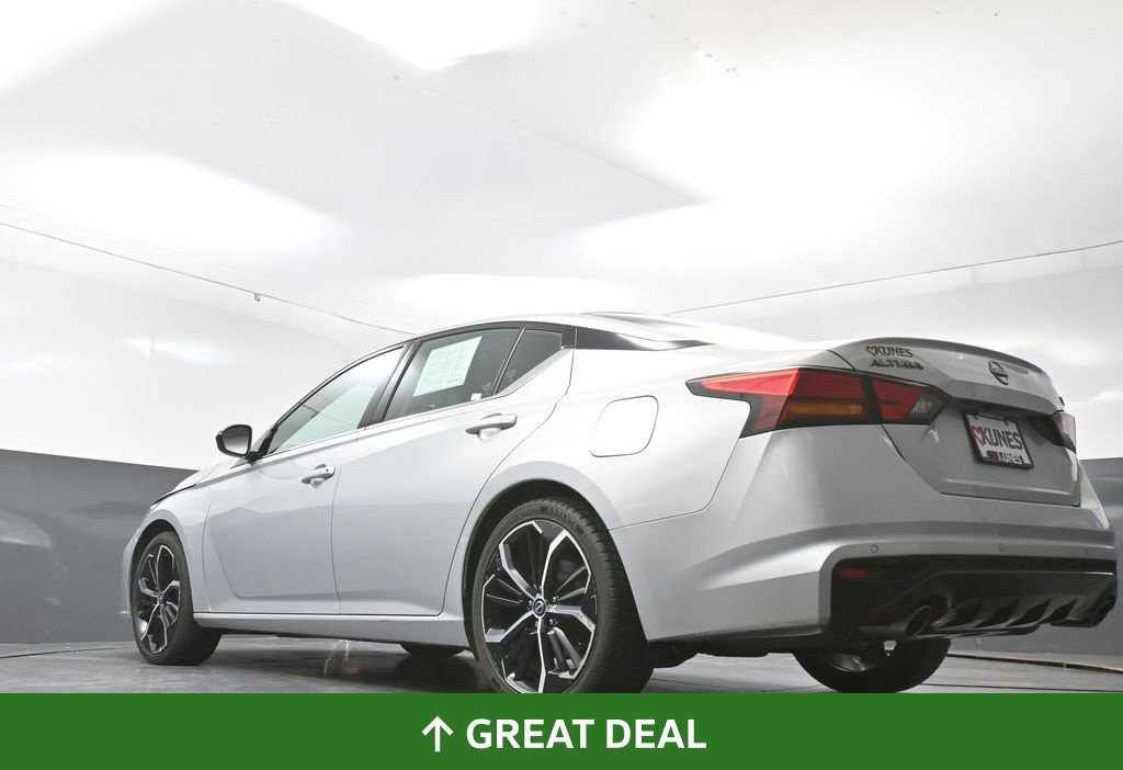 Used 2024 Nissan Altima 2.5 SR FWD image 55