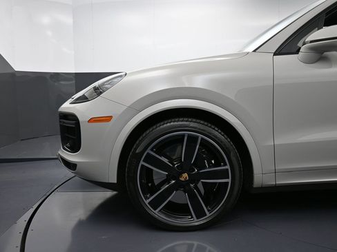 Certified 2022 Porsche Cayenne Turbo image 12