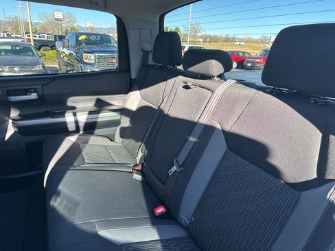 Used 2015 Toyota Tundra SR5 w/ SR5 Upgrade Package image 21