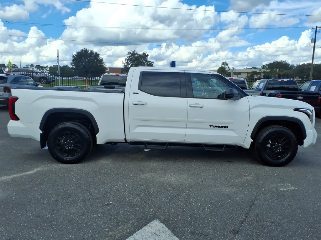Used 2022 Toyota Tundra SR5 AWD/4WD image 8