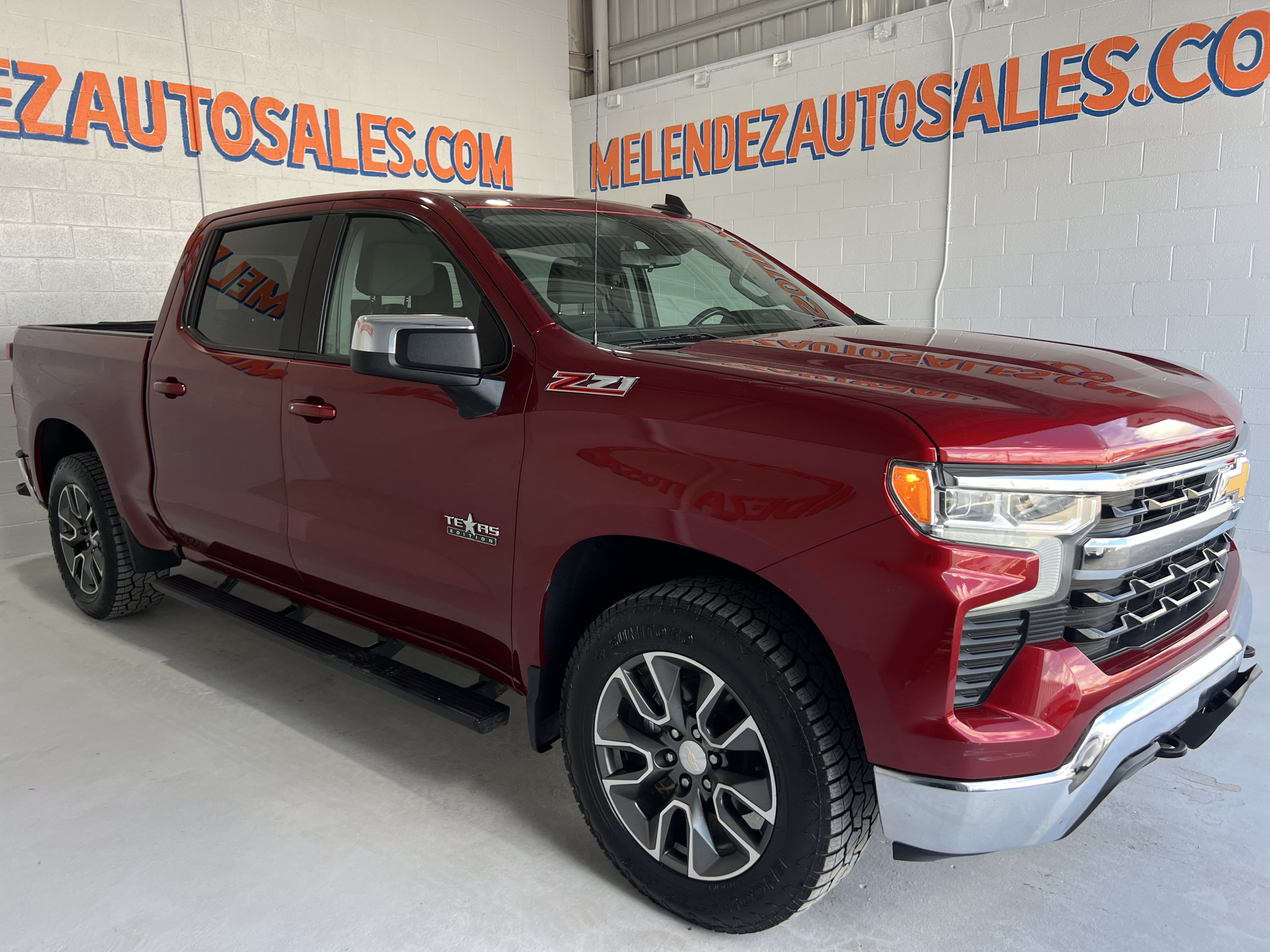 Used 2022 Chevrolet Silverado 1500 LT AWD/4WD image 8