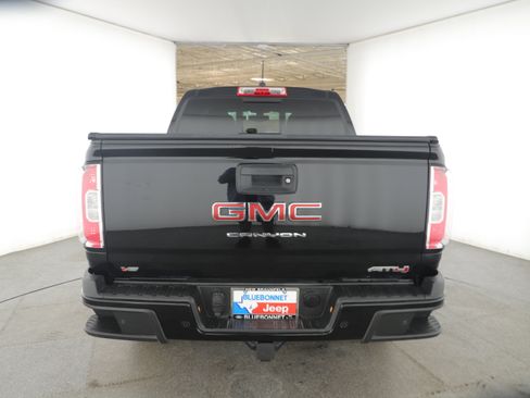 Used 2022 GMC Canyon AT4 w/ Trailering Package image 4