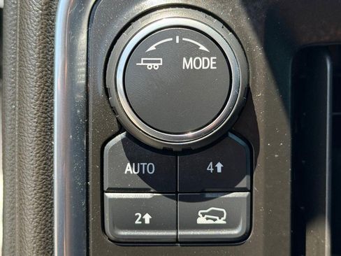 Used 2020 Chevrolet Silverado 1500 LT w/ Fleet Comfort Package AWD/4WD image 30
