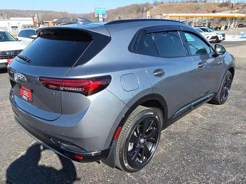 Used 2022 Buick Envision Essence w/ Technology Package II image 8