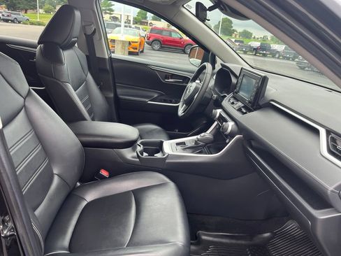 Used 2020 Toyota RAV4 XLE Premium w/ All Weather Liner Package AWD/4WD image 10