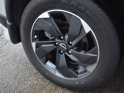 Certified 2024 Nissan Rogue SV w/ SV Premium Package FWD image 13