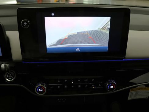 Used 2024 Honda Prologue Touring image 21