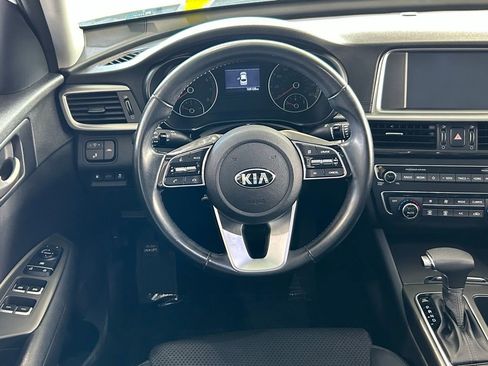 Used 2019 Kia Optima S w/ S Panoramic Sunroof Package image 9