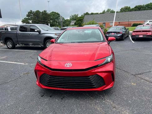 Used 2025 Toyota Camry LE FWD image 3