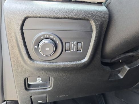 Used 2024 Jeep Grand Cherokee Limited AWD/4WD image 26