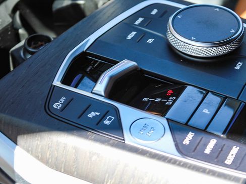 Used 2023 BMW 330e xDrive w/ M Sport Package image 19