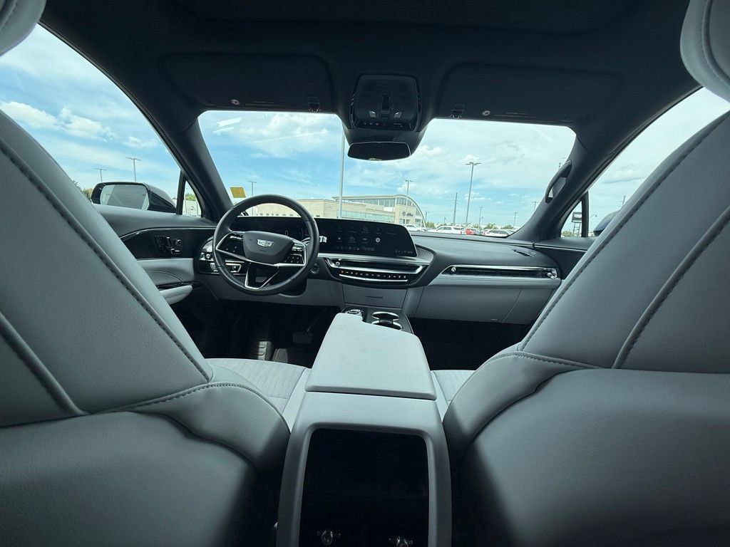 Certified 2024 Cadillac Lyriq Sport w/ LPO, Floor Liner Package AWD/4WD image 25