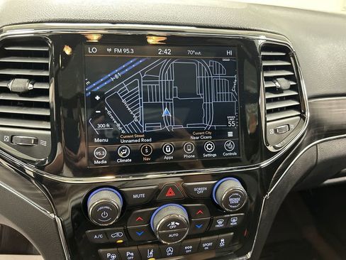 Used 2021 Jeep Grand Cherokee Limited w/ Quick Order Package 28K 80th AWD/4WD image 16