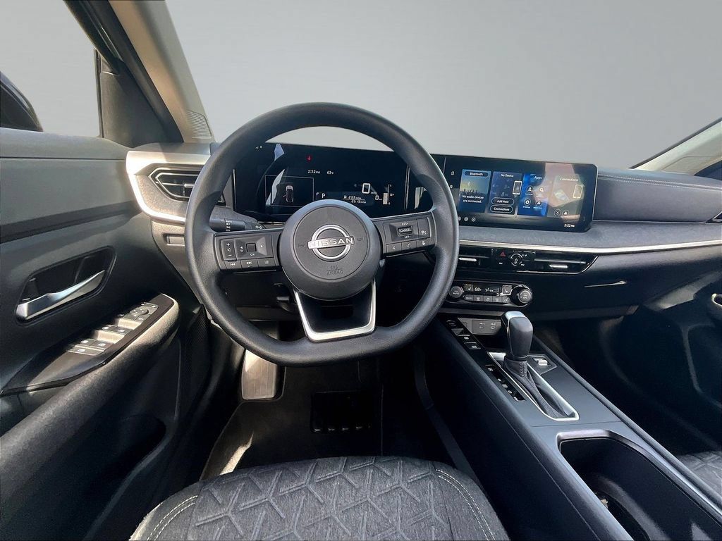 Used 2026 Nissan Kicks SV w/ SV Premium Package AWD/4WD image 10