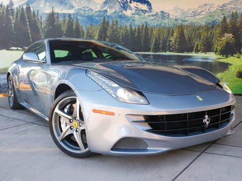 Used 2012 Ferrari FF image 3