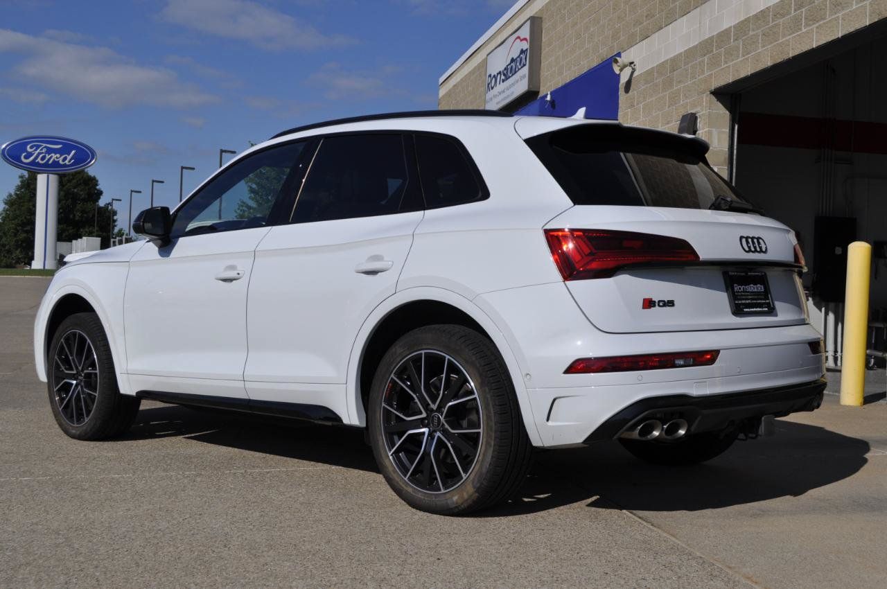 Used 2024 Audi SQ5 Prestige AWD/4WD image 5