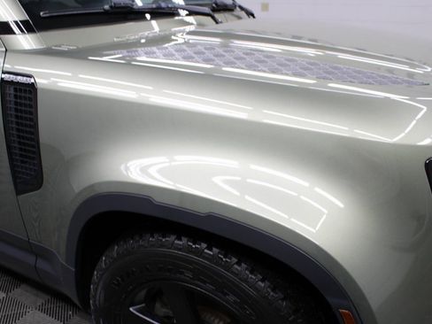 Used 2020 Land Rover Defender 110 S image 38