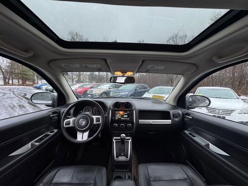 Used 2016 Jeep Compass High Altitude image 16