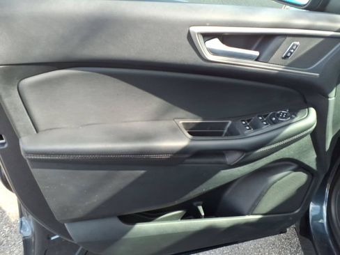 Certified 2024 Ford Edge SEL w/ Convenience Package AWD/4WD image 12
