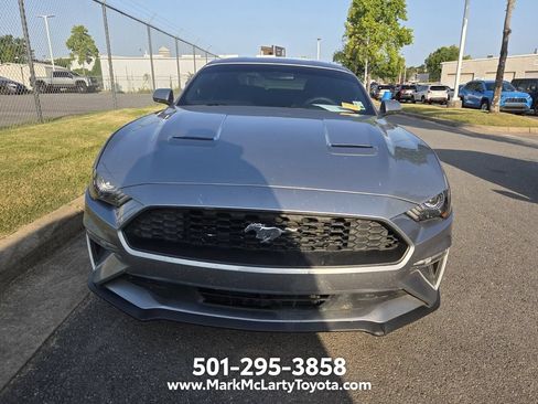 Used 2020 Ford Mustang Coupe RWD image 2