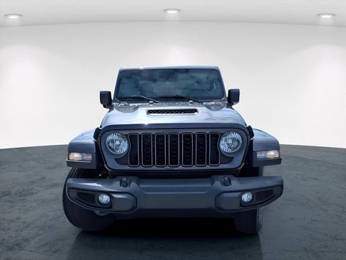 New 2025 Jeep Gladiator Sport image 4