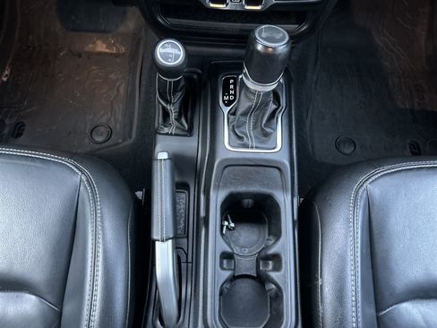 Used 2022 Jeep Wrangler Unlimited Sahara w/ LED Lighting Group image 41