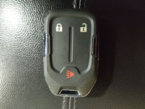 Used 2020 GMC Terrain SLE FWD image 32