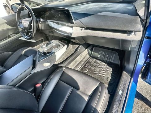 Used 2025 Cadillac Optiq Luxury 1 AWD/4WD image 30