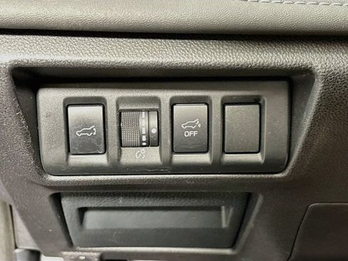 Used 2020 Subaru Outback Limited w/ Popular Package #2 AWD/4WD image 11