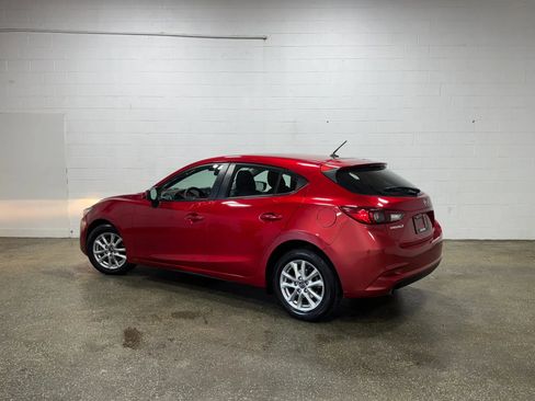 Used 2018 MAZDA MAZDA3 Sport FWD image 5
