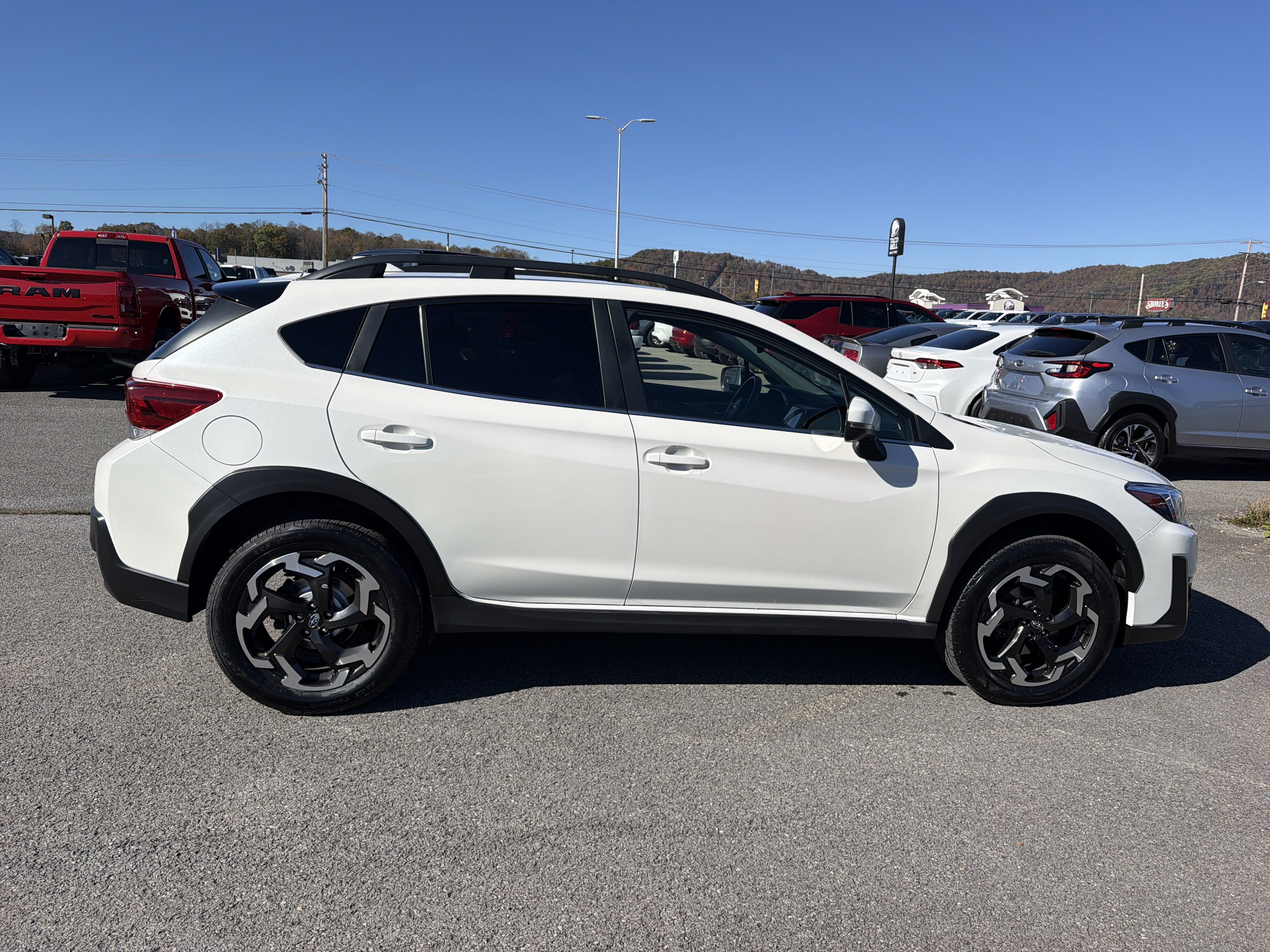 Used 2023 Subaru Crosstrek 2.5i Limited AWD/4WD image 3