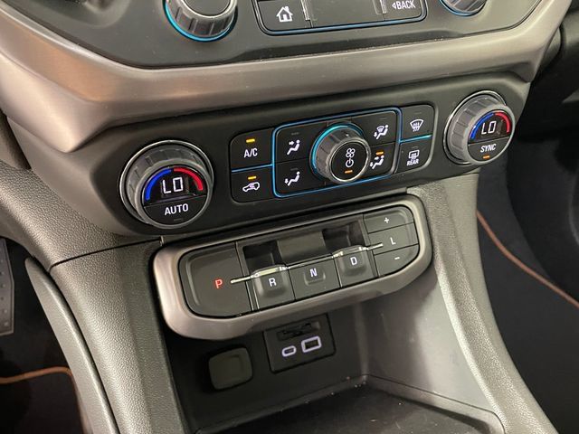 Certified 2023 GMC Acadia AT4 w/ Technology Package AWD/4WD image 8