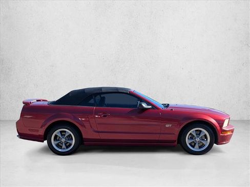 Used 2005 Ford Mustang GT image 4