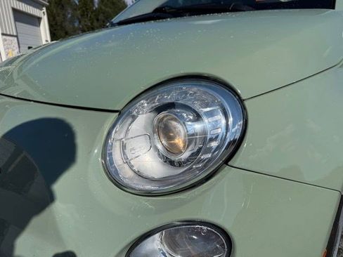 Used 2019 FIAT 500 Lounge image 18