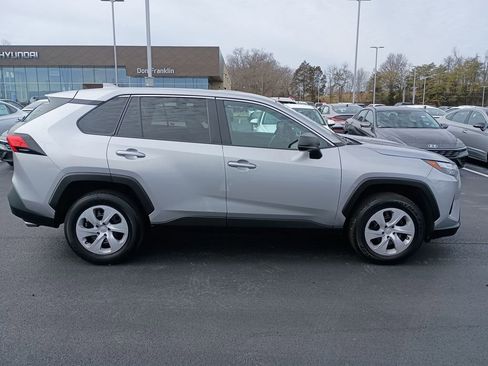 Used 2024 Toyota RAV4 LE image 9