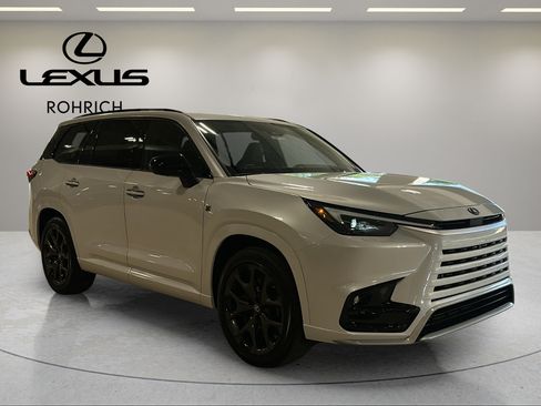 New 2026 Lexus TX 500h AWD w/ Technology Package image 8