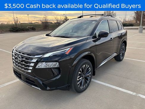 New 2026 Nissan Rogue Platinum w/ Platinum Premium Package image 2