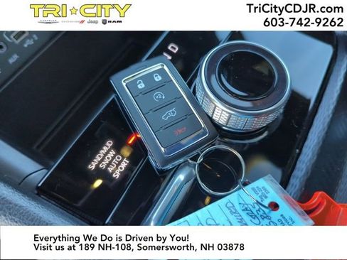 New 2025 Jeep Grand Cherokee Limited image 28