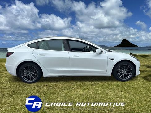 Used 2020 Tesla Model 3 Standard Range Plus image 8