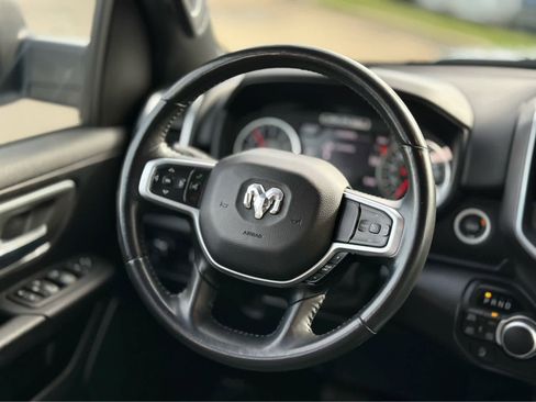 Used 2021 RAM 1500 Big Horn image 12