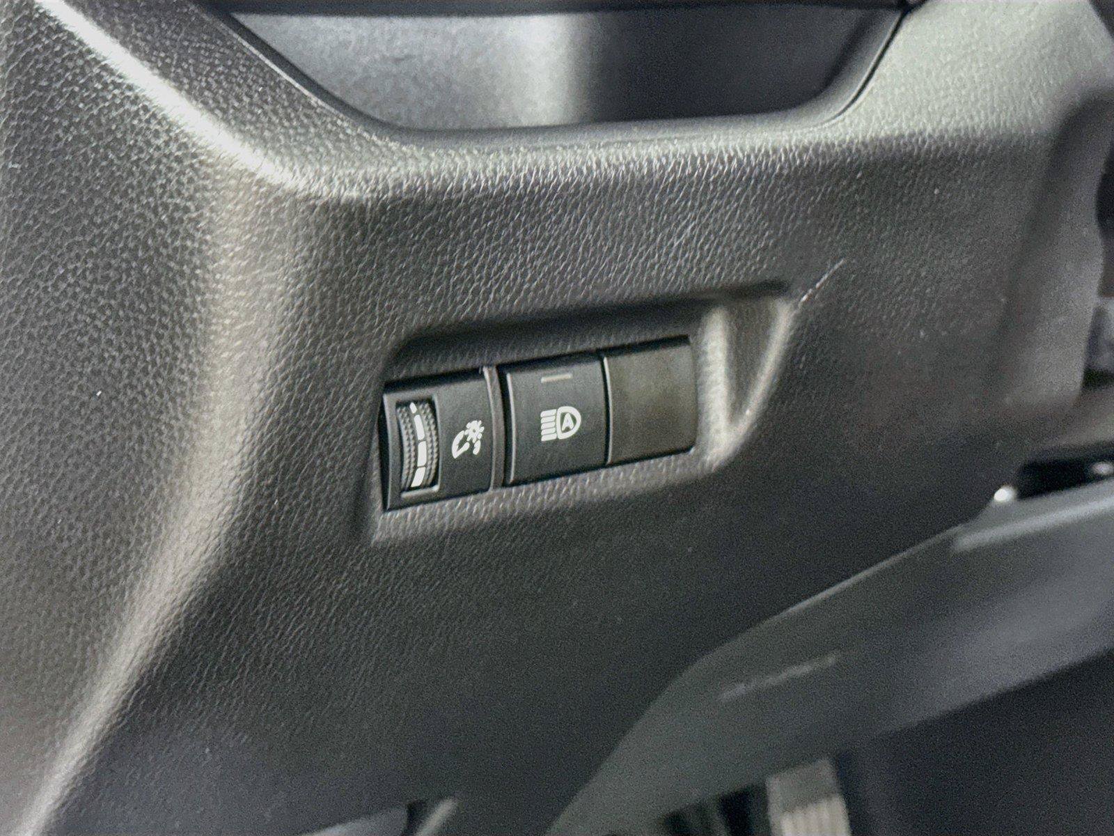 Certified 2025 Toyota RAV4 XLE AWD/4WD image 15