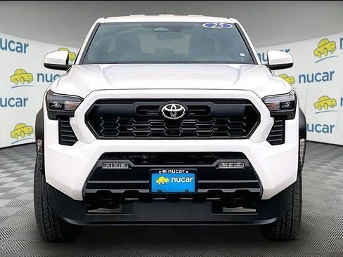 Used 2025 Toyota Tacoma TRD Off-Road AWD/4WD image 2