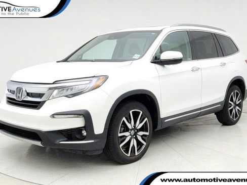 Used 2022 Honda Pilot Touring image 1