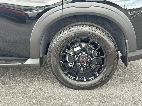 New 2025 Nissan Armada PRO-4X image 20